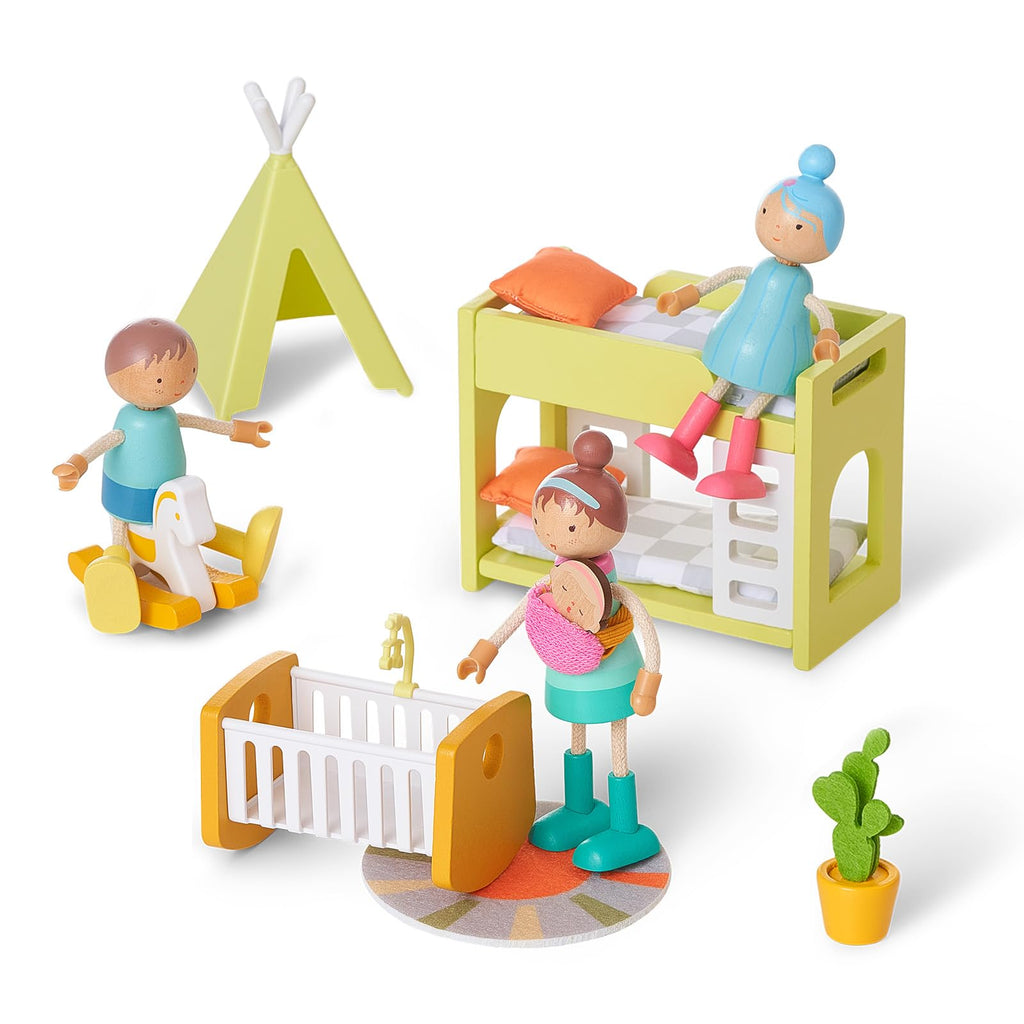 Wooden Family Dolls Set of 7 F12130