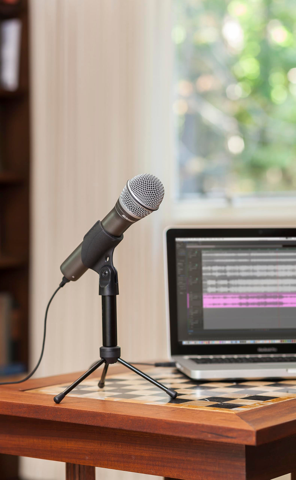 USB/XLR Dynamic Microphone Pack W832
