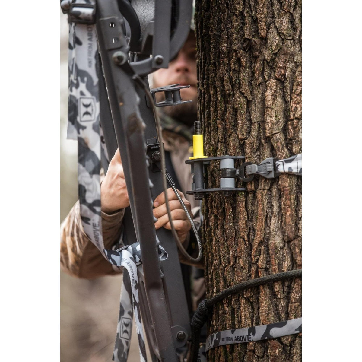 Hunting Tree Stand with MeshComfort Seat F504421